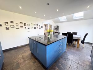 Photo 34- click for photo gallery